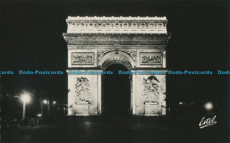 R007992 Paris. By Night. The Triumphal Arch Of The Etoile Under Flood Light. Est - Monde