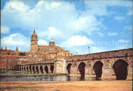 72564192 Salamanca Castilla Y Leon Catedral Y Puenta Romano Salamanca Castilla Y - Autres & Non Classés
