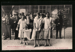 CPA Troyes, La Reine De La Croix-St-Roch Et Ses Demoiselles D`honneur  - Troyes