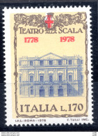 Teatro Alla Scala Varietà Stampa Del Rosso Spostata - Variedades Y Curiosidades