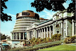 19-5-2024 (5 Z 35) New Zealand - Parliament House Building (aka Beehive) - Nuova Zelanda
