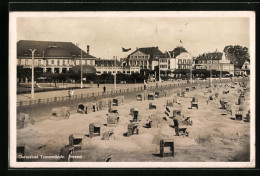 AK Travemünde, Strand Mit Promenade  - Lübeck-Travemuende