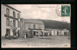 CPA Volvic, Les Hotels  - Volvic