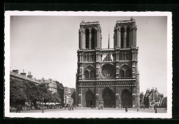 AK Paris, Cathédrale Notre-Dame, Ansicht Von Vorne  - Autres & Non Classés