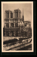 AK Paris, Cathédrale Notre-Dame, Blick Von Der Brücke Aus  - Autres & Non Classés