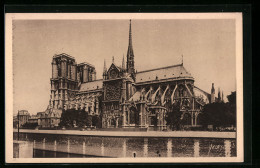 AK Paris, Cathédrale Notre-Dame Von Der Seite Aus Gesehen  - Autres & Non Classés
