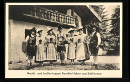 AK Schliersee, Musik- Und Jodlertruppe Familie Huber In Tracht  - Schliersee