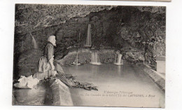 63 - ROYAT - Les Cascades De La Grotte De LAFEUSES à Royat - Animée, Lavandière  (L146) - Royat