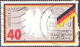 RFA Poste Obl Yv: 656 Mi:807 25.Jahre Bundesrepublik Deutschland (TB Cachet à Date) Kiel 21-11-77 - Gebruikt