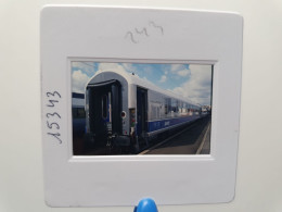 Photo Diapo Diapositive Slide Originale TRAINS Wagon Voiture De Contrôle SNCF 243 Le 12/09/1998 VOIR ZOOM - Diapositivas