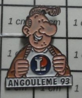 711E Pin's Pins / Beau Et Rare / BD BANDE DESSINEE / FESTIVAL ANGOULEME 1993 MAGASIN LECLERC DESSIN MARGERIN - Cómics