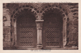 43, Blesle, Fenêtre Romane De L’Ancien Château Des Ducs De Mercoeurs - Blesle