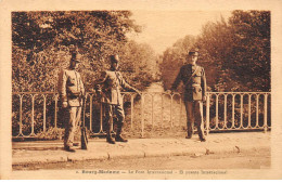 BOURG MADAME - Le Pont International - état - Autres & Non Classés