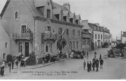 CARANTEC - Le Grand Hôtel Du Kélenn Et La Rue De L'Eglise - Très Bon état - Carantec