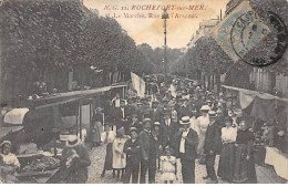 ROCHEFORT SUR MER - Le Marché - Rue De L'Arsenal - état - Rochefort