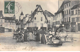 VICHY - CUSSET - Le  Marché - Très Bon état - Vichy