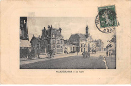VALENCIENNES - La Gare - état - Valenciennes