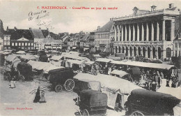 HAZEBROUCK - Grand Place Un Jour De Marché - Très Bon état - Hazebrouck