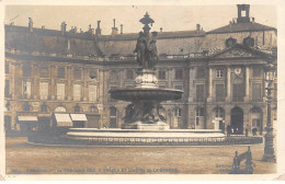 BORDEAUX - La Fontaine Des 3 Grâces Et L'Hôtel De La Bourse - état - Bordeaux