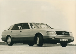 Photo Auto, Mercedes-Benz, Autokennzeichen BBST 410 - Photographie