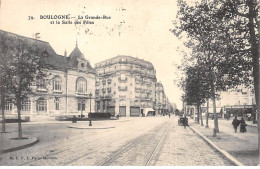 BOULOGNE - La Grande Rue Et La Salle Des Fêtes - Très Bon état - Boulogne Sur Mer