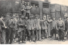 La Grande Guerre 1914 - Convoi De Prisonniers Alsaciens Lorains En Gare De JUVISY - Très Bon état - Autres & Non Classés