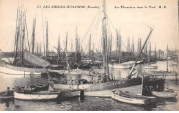 LES SABLES D'OLONNE - Les Thonniers Dans Le Port - Très Bon état - Sables D'Olonne