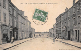 LA ROCHE SUR YON - La Rue De Saumur - Très Bon état - La Roche Sur Yon