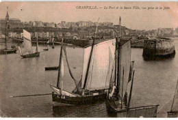 GRANVILLE: Le Port Et La Haute Ville, Vue Prise De La Jetée - état - Granville