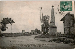 JUVISY-sur-ORGE: La Pyramide, Elle Détermine Au Point Géodésique - Très Bon état - Juvisy-sur-Orge