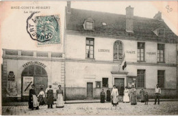 BRIE COMTE ROBERT: La Mairie - Très Bon état - Brie Comte Robert