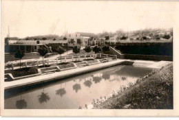 VIRY-CHATILLON: L'entrée Et Le Petit Bain - Très Bon état - Viry-Châtillon