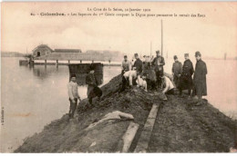 COLOMBES: Crue De La Seine 30 Janvier 1910 Les Sapeurs Du 1er Génie Coupant La Digue -  état - Colombes