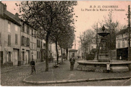 COLOMBES: La Place De La Mairie Et La Fontaine - Très Bon état - Colombes