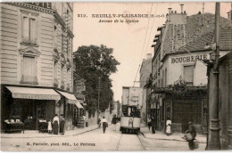 TRANSPORT: Chemin De Fer Et Tramway, Neuilly-plaisance Avenue De La Station - Très Bon état - Tramways
