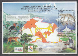 BHUTAN, 2001, International Stamp Exhibition "Hong Kong 2001" - Hong Kong, China - Nature Protection, MS,  MNH, (**) - Bhoutan