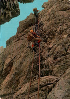 CPM - DOLOMITI Di BRENTA - Via Delle Bocchette Sentier ...  (Alpinistes) - Edition Kodak (affranchissement TP) - Other & Unclassified
