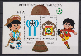 Paraguay Block 347 ** MNH Soccer Futbol 1979 World Champion Ship 1982 - Paraguay