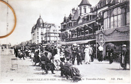 14 Calvados TROUVILLE Les Planches Et Le Trouville Palace - Trouville