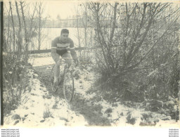 CYCLISME CYCLO CROSS 1965 LES ABRETS ISERE PHOTO ORIGINALE 18 X 13   CM Ref7 - Sport