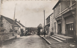 La Celle Avenue Du Bourg De La Celle - Commentry