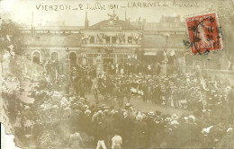 18  VIERZON - CARTE PHOTO - 2 JUILLET 1911 - L' ARRIVEE DU PRESIDENT (mauvais état) (ref A851) - Vierzon