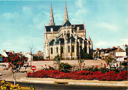 36 - Chateauroux - Place Voltaire - Fleurs - Carte Neuve - CPM - Voir Scans Recto-Verso - Chateauroux