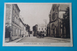 MOURMELON Le GRAND - Rue Du Maréchal Joffre ( 51 Marne ) - Mourmelon Le Grand