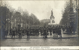CPA Paris, Place Du Chateau D’Eau, Infanterie, 1. Mai 1906 - Autres & Non Classés