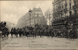 CPA Paris, 1. Mai 1906, Les Dragons, Place De La République - Autres & Non Classés