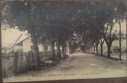 Cpa 24 Dordogne, SIORAC EN PERIGORD, Avenue De La Gare, éd Martinet Cliché Tassaint, écrite En 1930 - Autres & Non Classés
