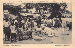 Bénin - Un Marché Au Dahomey - Ed. Soeurs Missionnaires De Notre-Dame Des Apôtres De Broeksittard Aux Pays-Bas - Benín