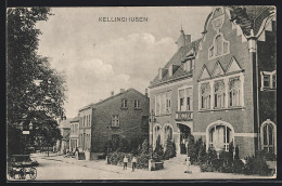 AK Kellinghusen, Strassenpartie Mit Rathaus Und Wagen  - Kellinghusen
