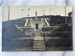 Photo Carte Monument Au Mort Grand Guerre - Guerra 1914-18
